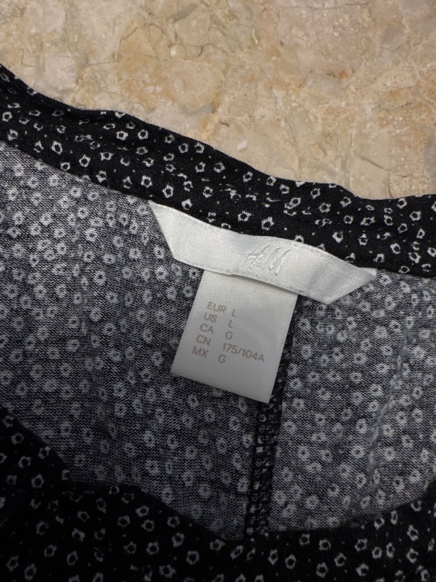 H&M Camicette: H&M Bluse, Gr. L, Schwarz mit Muster – Usato da Elsau venduto da shoppa2 2