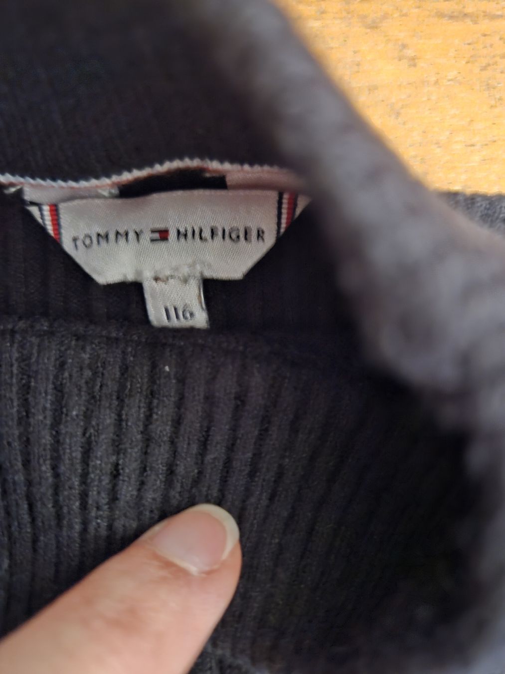 Tommy Hilfiger Maglioni & Felpe: Tommy Hilfiger Pullover Gr. 110 – Nuovo (secondo la descrizione) da Regensdorf venduto da c_est_la_vivie 1