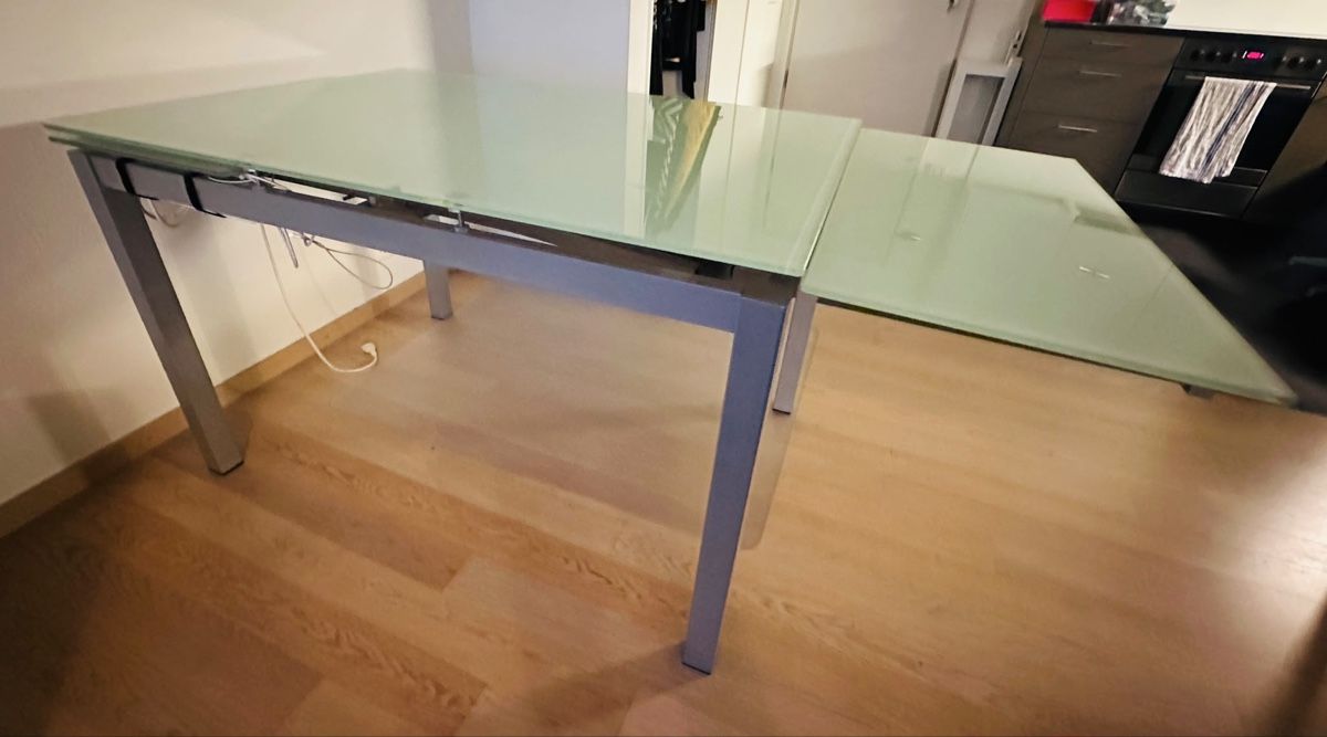Tischset: Glastisch mit 2 Stühlen, ZH Oerlikon – Gebraucht aus Adliswil von Yoko2014 3