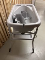 Babybadewanne mit Ständer grau guter Zustand