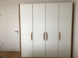 Hochwertiger Kleiderschrank von Möbel Pfister – Wie neu