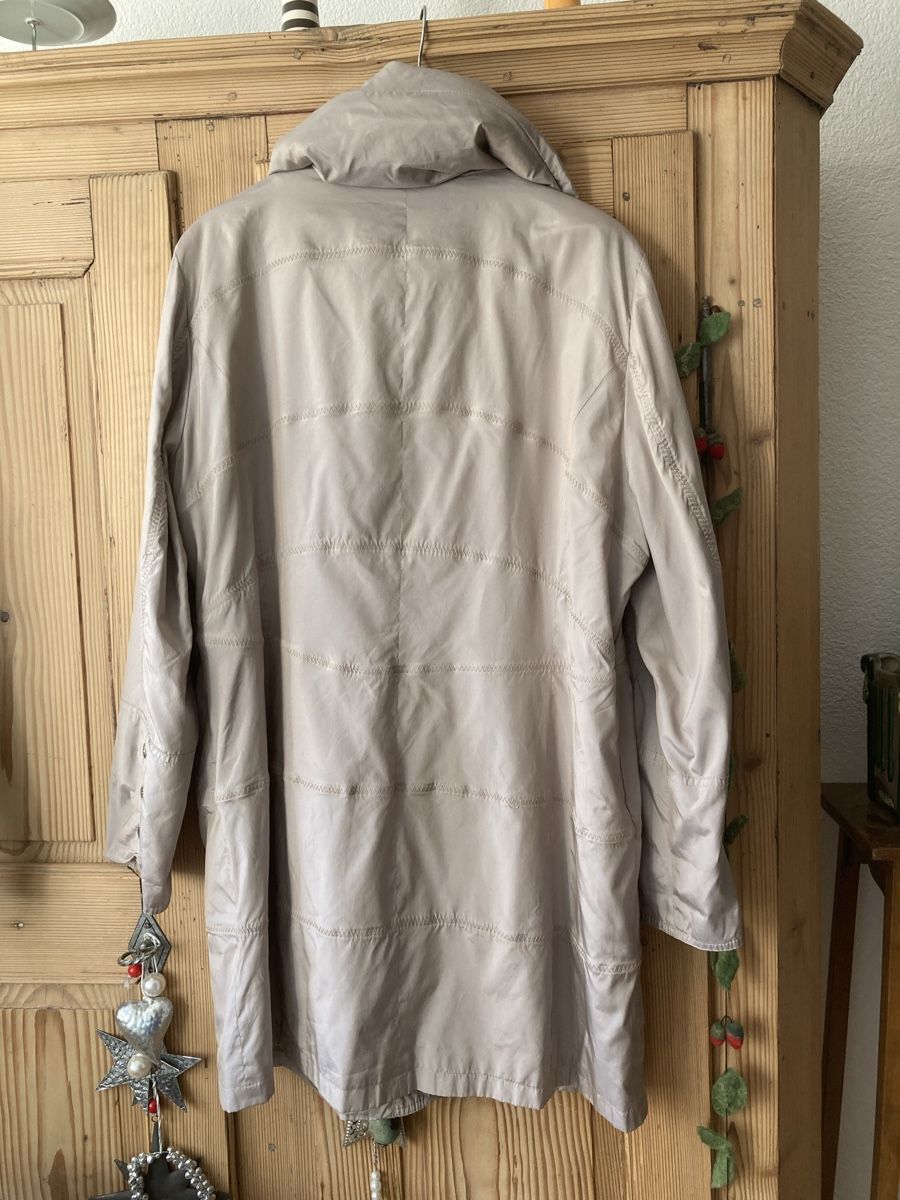 Vestes: Regen oder Übergangsjacke 42 – D'occasion à Schaffhausen par christamawe 2