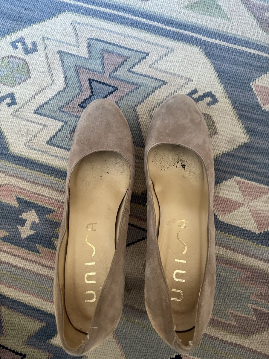 Unisa Scarpe da donna: Unisa Pumps Wildleder beige - 39 – Usato da Zürich venduto da gepaecktraeger 2