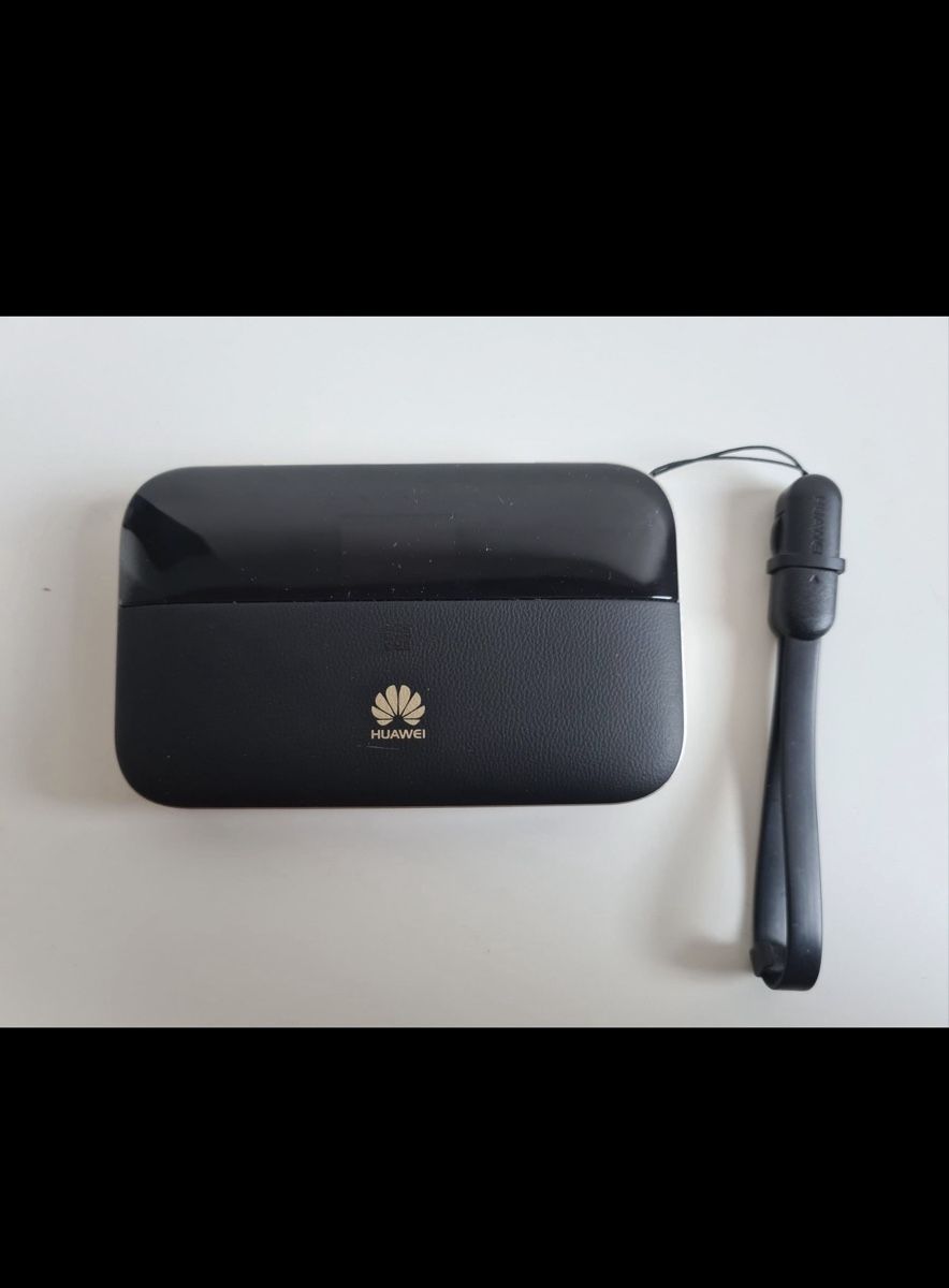 Huawei Modem & Router: Huawei Mobile WLAN Router and WIFI (CAT6, 6400 mAh) – Usato da Basel venduto da pen_76gq