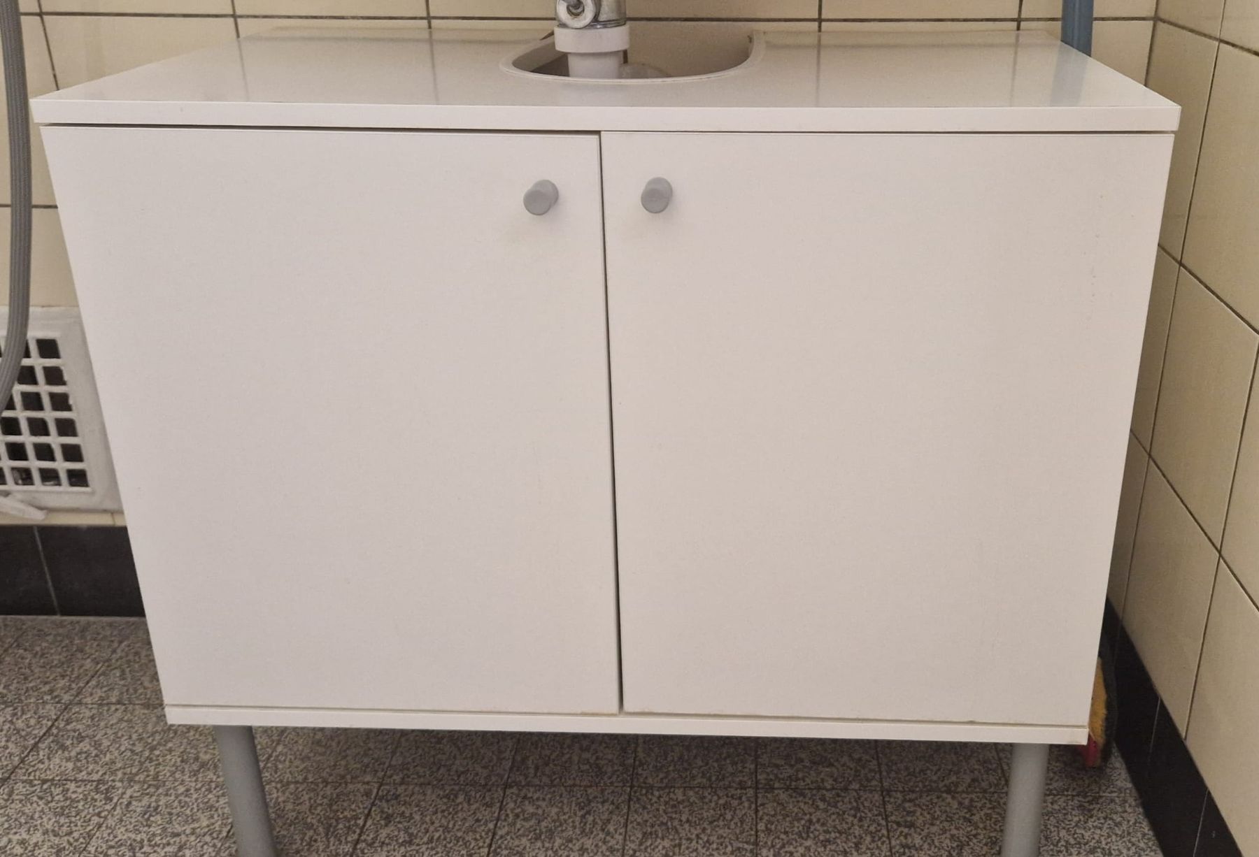 Ikea Mobili per bagno: Waschbeckenunterschrank – Usato da basel venduto da oen25kze