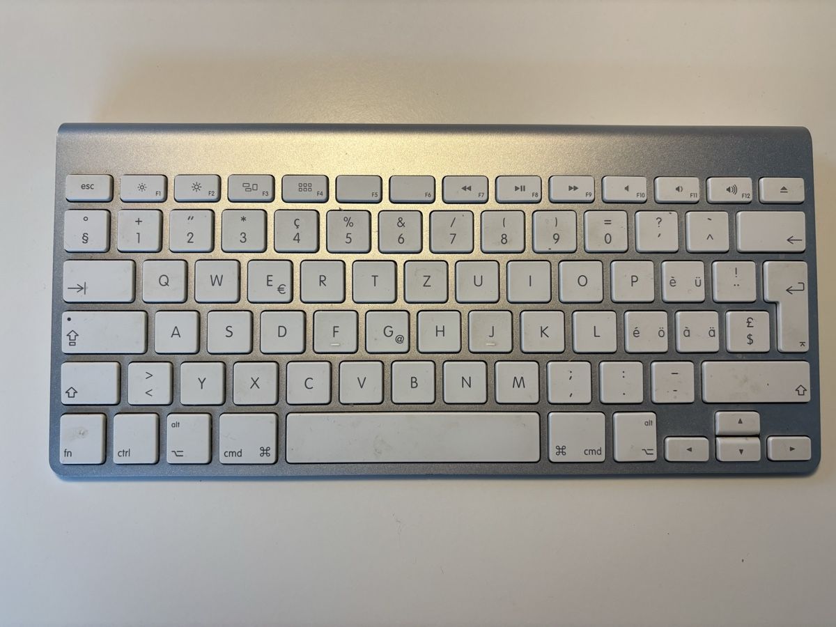 Apple Claviers: Apple Wireless Keyboard (CH) – D'occasion à Bern par lieblingssachen