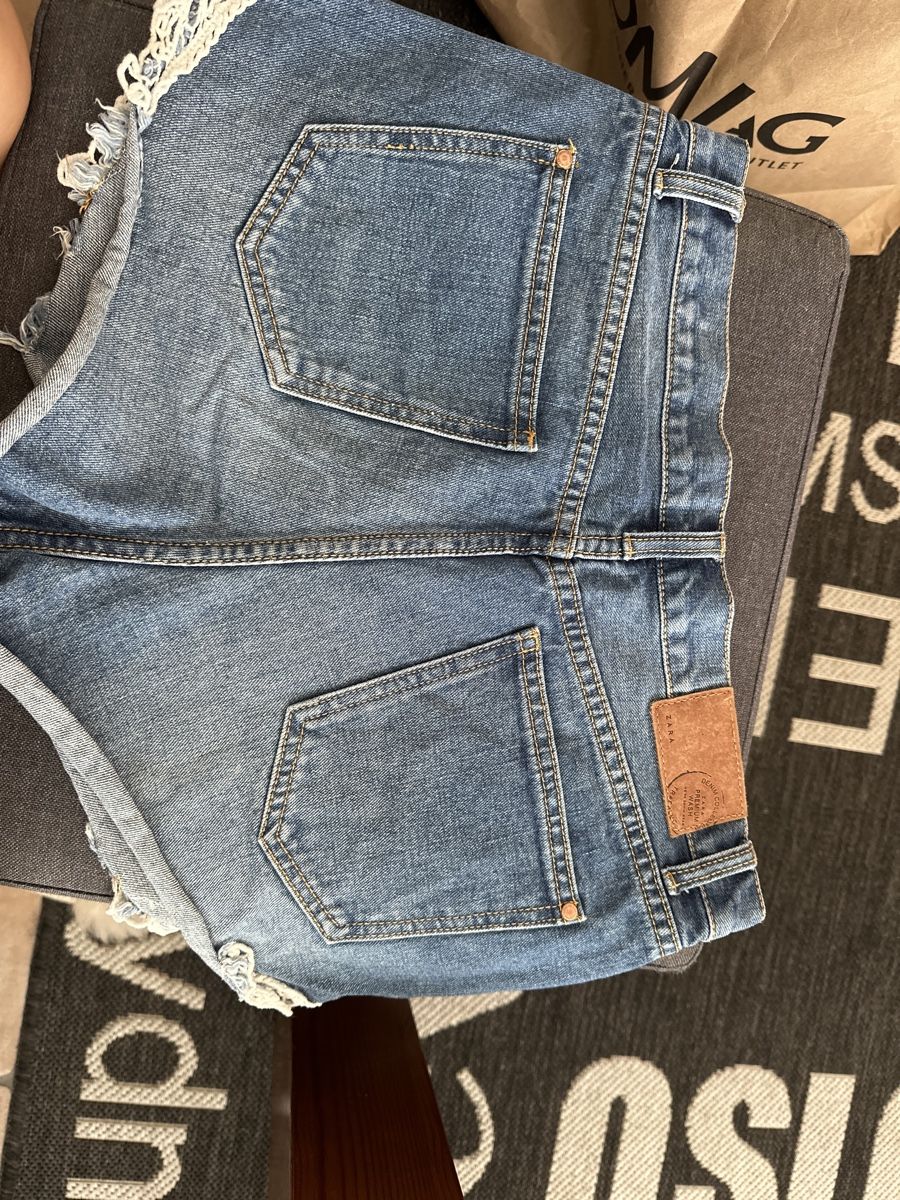 Zara Pantaloni: Shorts Zara – Usato da Niederglatt ZH venduto da Laurita1972 1