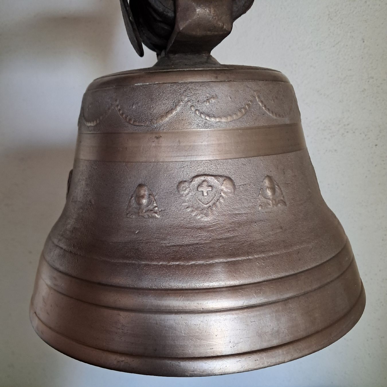Cloches & sonnailles: GROSSE ALTE BIAGGI GLOCKE ab 2Fr!! – D'occasion à Murten par SHETHOF 2
