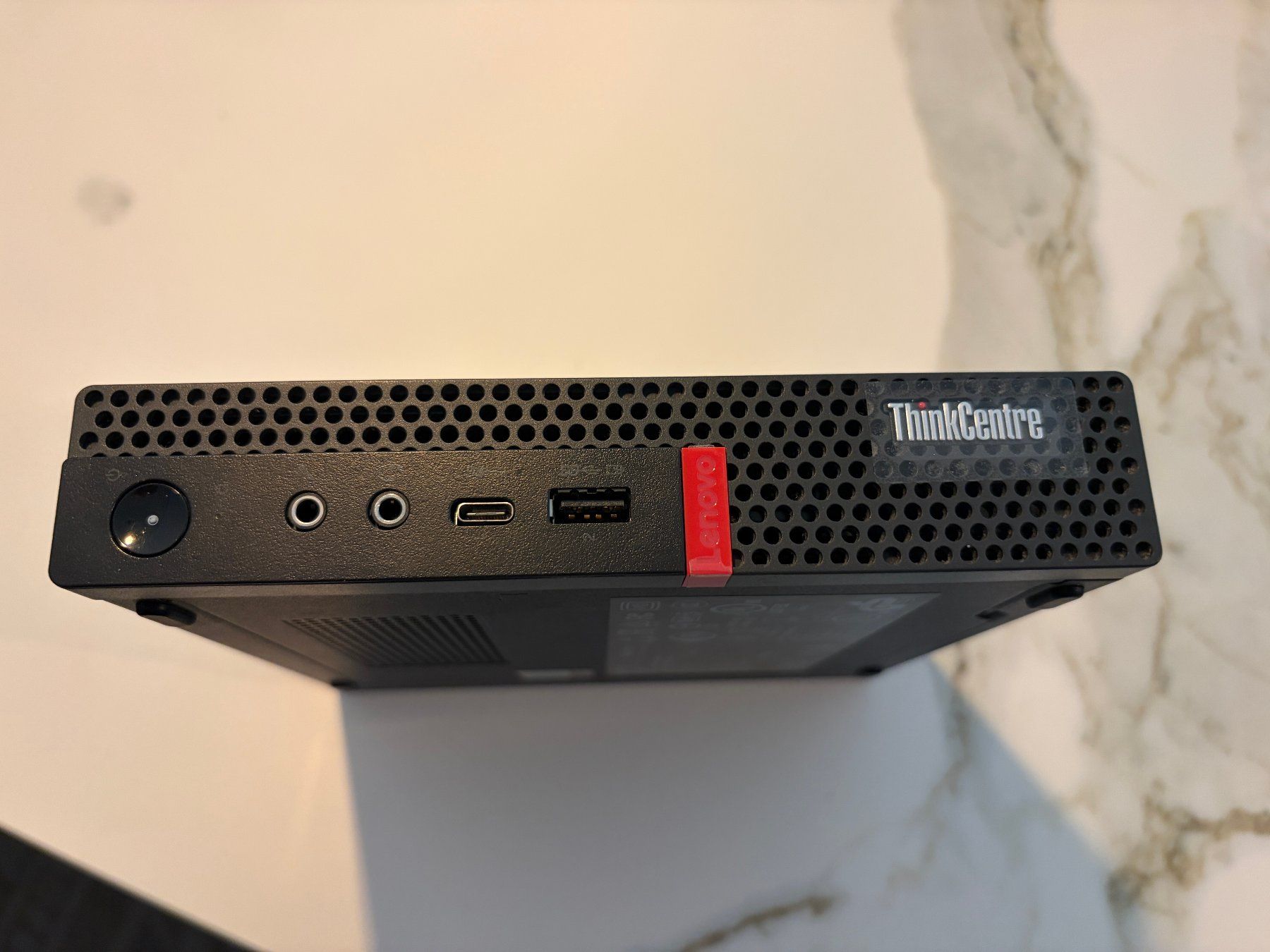 Lenovo PC: Lenovo ThinkCentre M720q Tiny – Intel Core i5 8e génération – Usato da Matran venduto da sho_6hf6 2