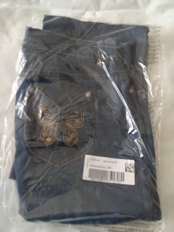 Jeans: Jeans NEUF – Nuovo e nell'imballaggio originale da Yverdon venduto da Nany6