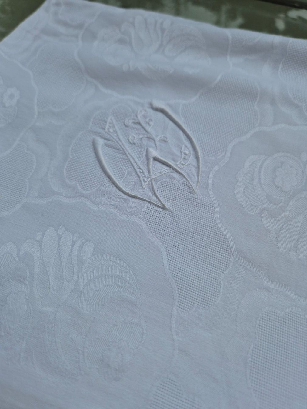 Biancheria da letto: Kissenbezug mit Monogramm "WL" – Nuovo (secondo la descrizione) da Bern venduto da aronari