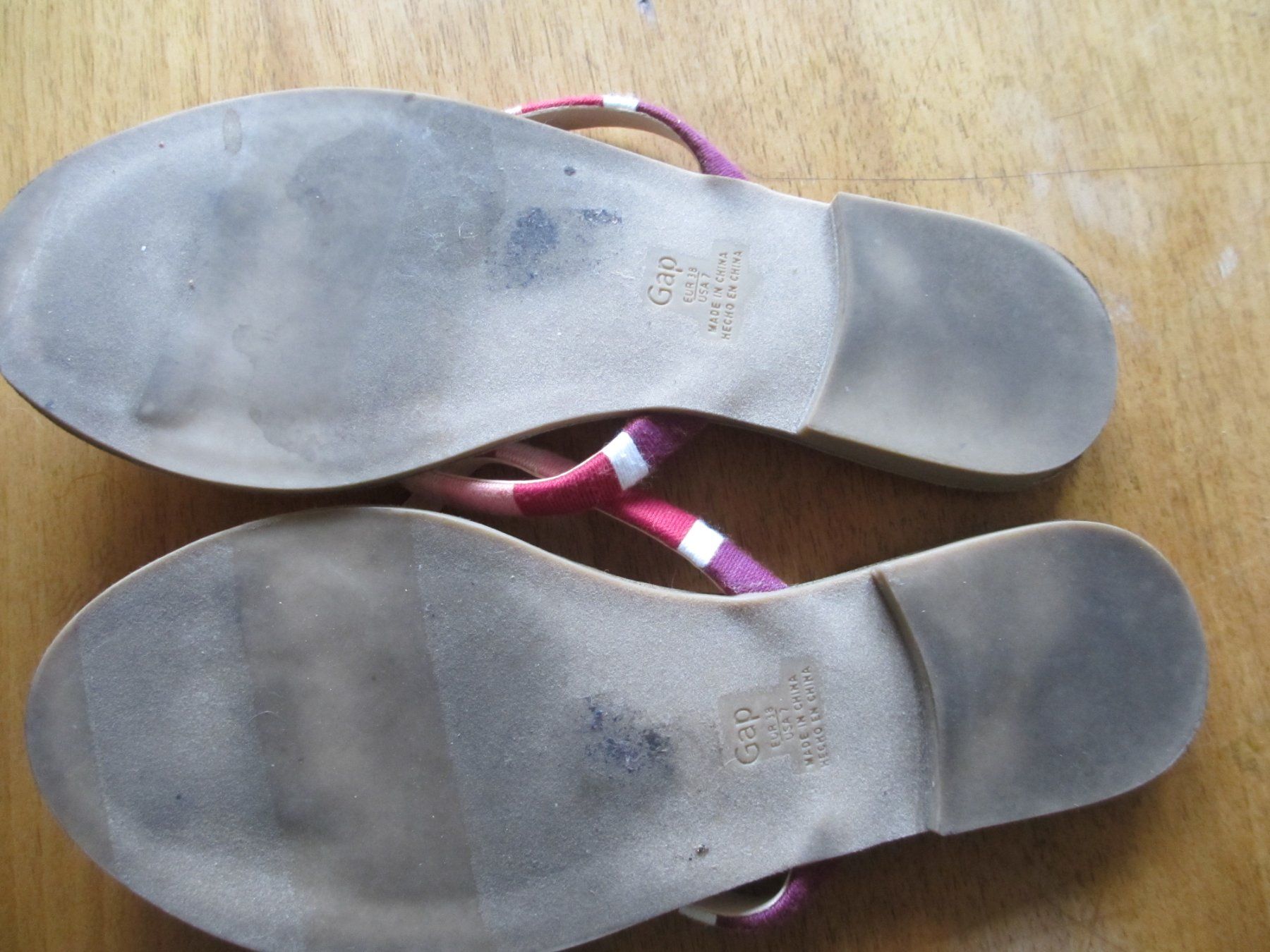Scarpe da donna: Gap Zehentrenner Sandalen Gr. 37 – Usato da Herisau venduto da fan_h9qj 2