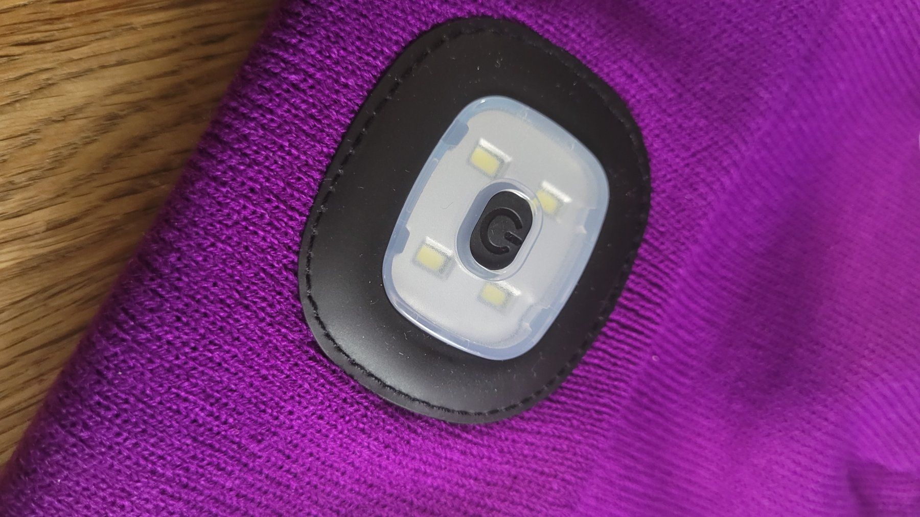 Copricapi, berretti & cappellini: Bonnet avec lampe led – Nuovo e nell'imballaggio originale da Saxon venduto da Sebdem 5