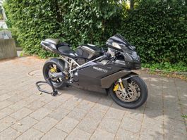 Ducati 749 Dark mit viel Zubehör