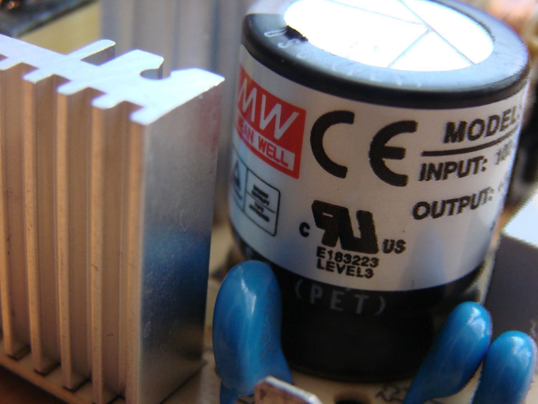 Alimentazione elettrica: MW Netzteil 12VDC Model PT4503 – Nuovo (secondo la descrizione) da Niederuzwil venduto da Rade 2