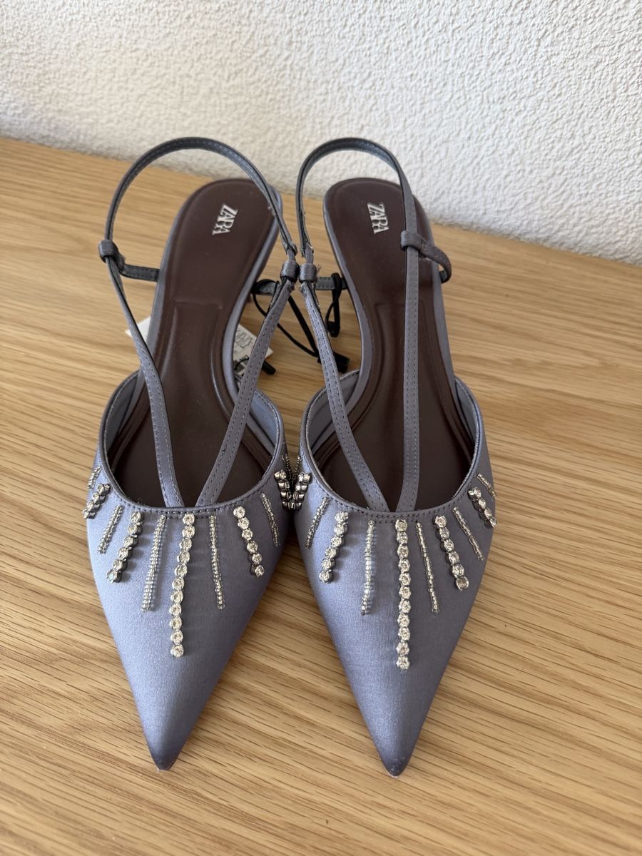 Scarpe da donna: Zara Kitten Heels  – Nuovo (secondo la descrizione) da Adliswil venduto da Laur2000