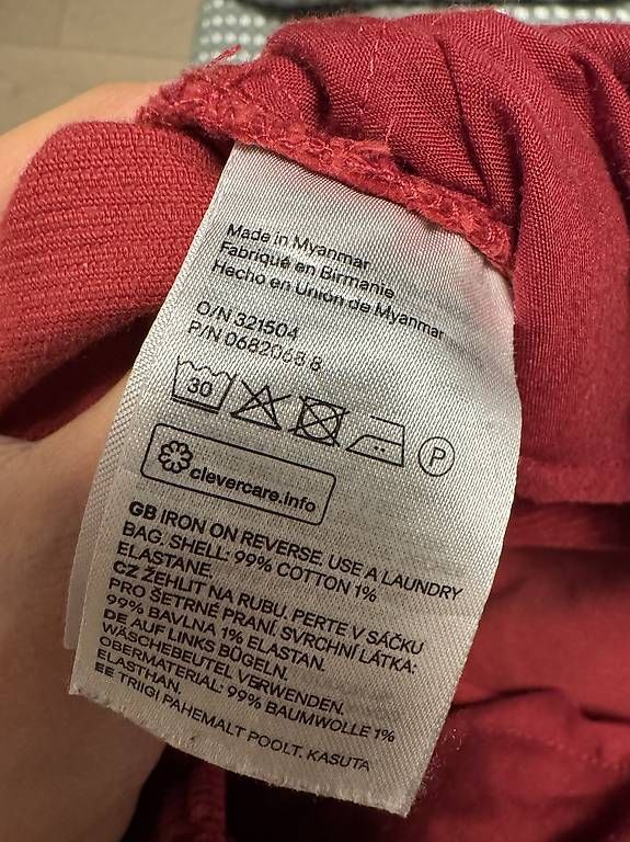H&M Jeans: Baumwollkord Hose/ Jeans gr. 36 – Usato da Wettswil venduto da vic_5v82 2