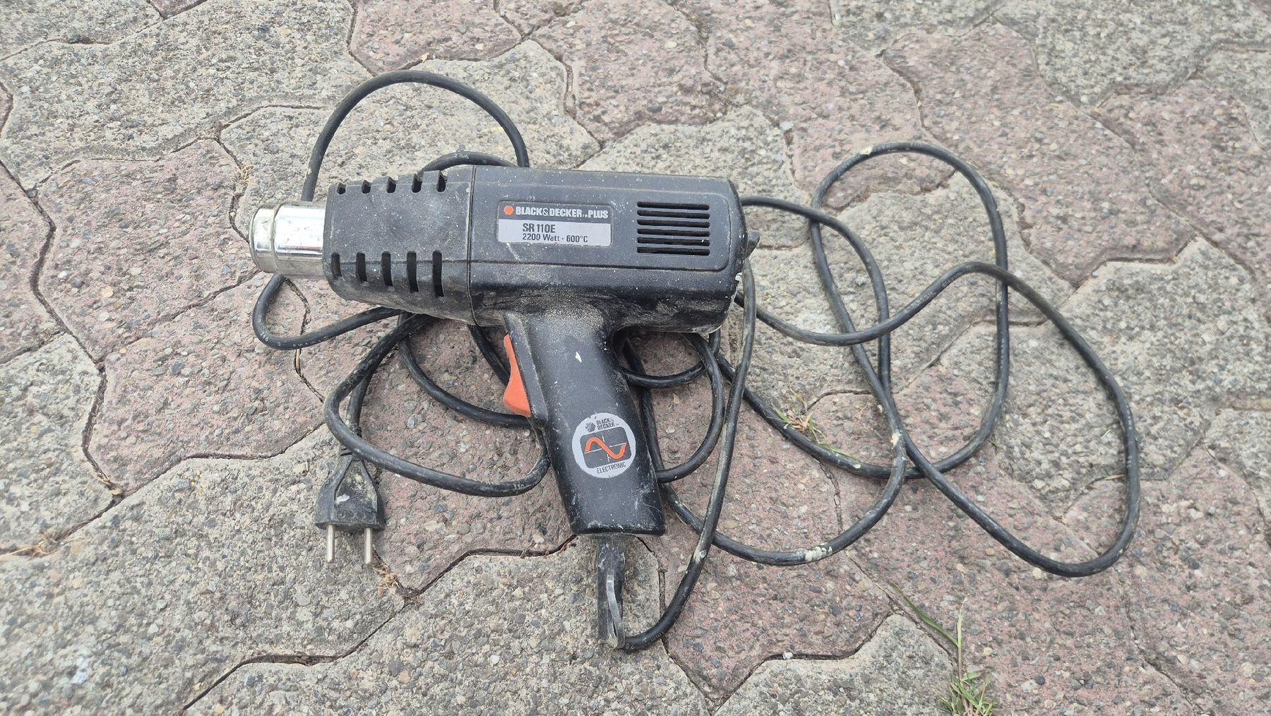 Tutte le macchine: Black&Decker PLUS SR100E Heissluftföhn – Usato da Grüningen venduto da vomivom