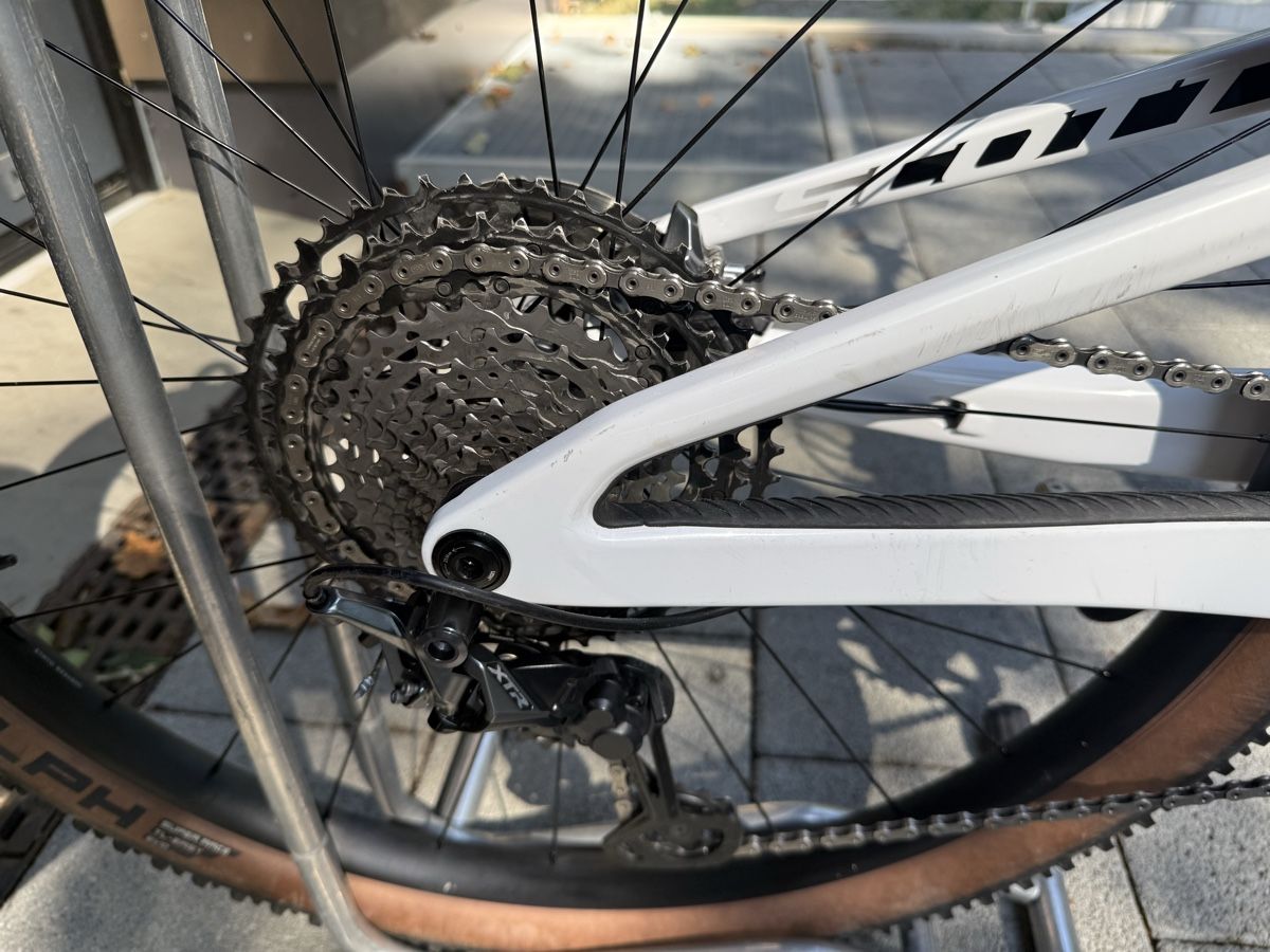Scott Biciclette: Scott Spark RC Pro Gr. M, weiss – Usato da Häutligen venduto da ale_k92f 3
