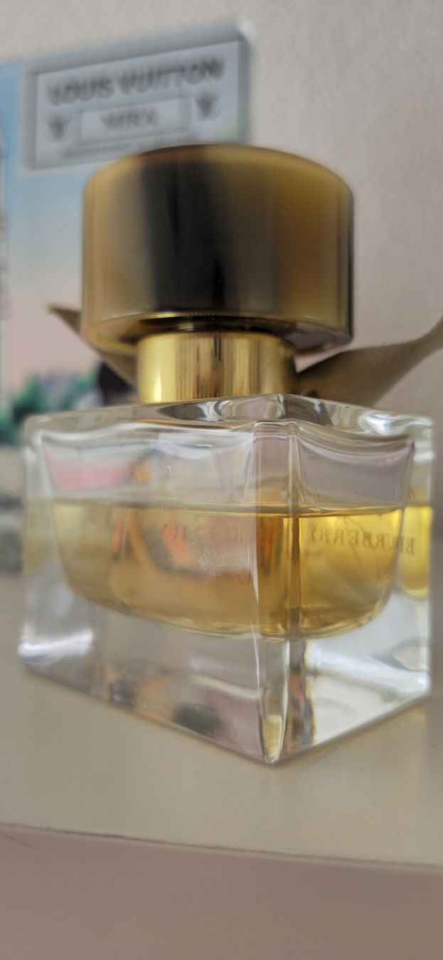 Burberry Parfum & Eau de Toilette: Burberry My Burberry Eau de Parfum Damenduft – Gebraucht aus Niederteufen von Mira_72 3