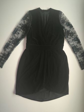 Wunderschönes schwarzes Samtkleid EU 40