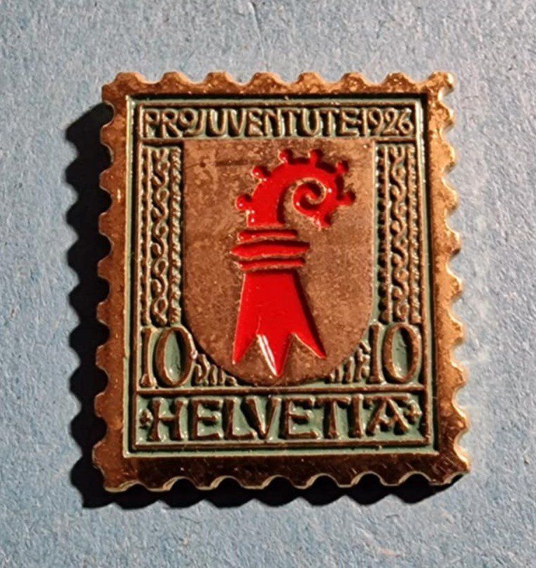 Plaquettes & Badges: Pin Pro Juventute 1926 Basel Landschaft – D'occasion à Härkingen par specialshapes