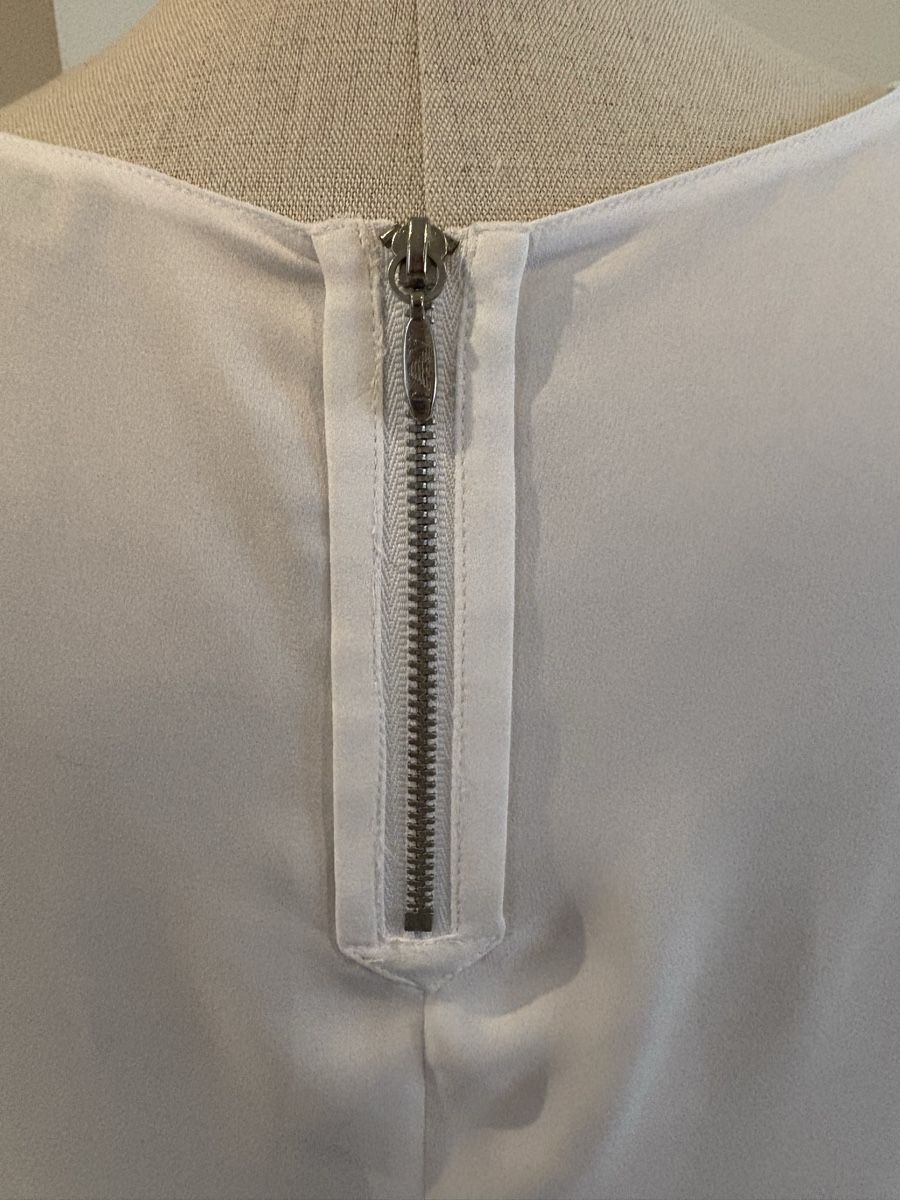 Armani Camicette: Kurzarm Bluse Armani Jeans reinweiss – Nuovo (secondo la descrizione) da Tagelswangen venduto da lykainion 4