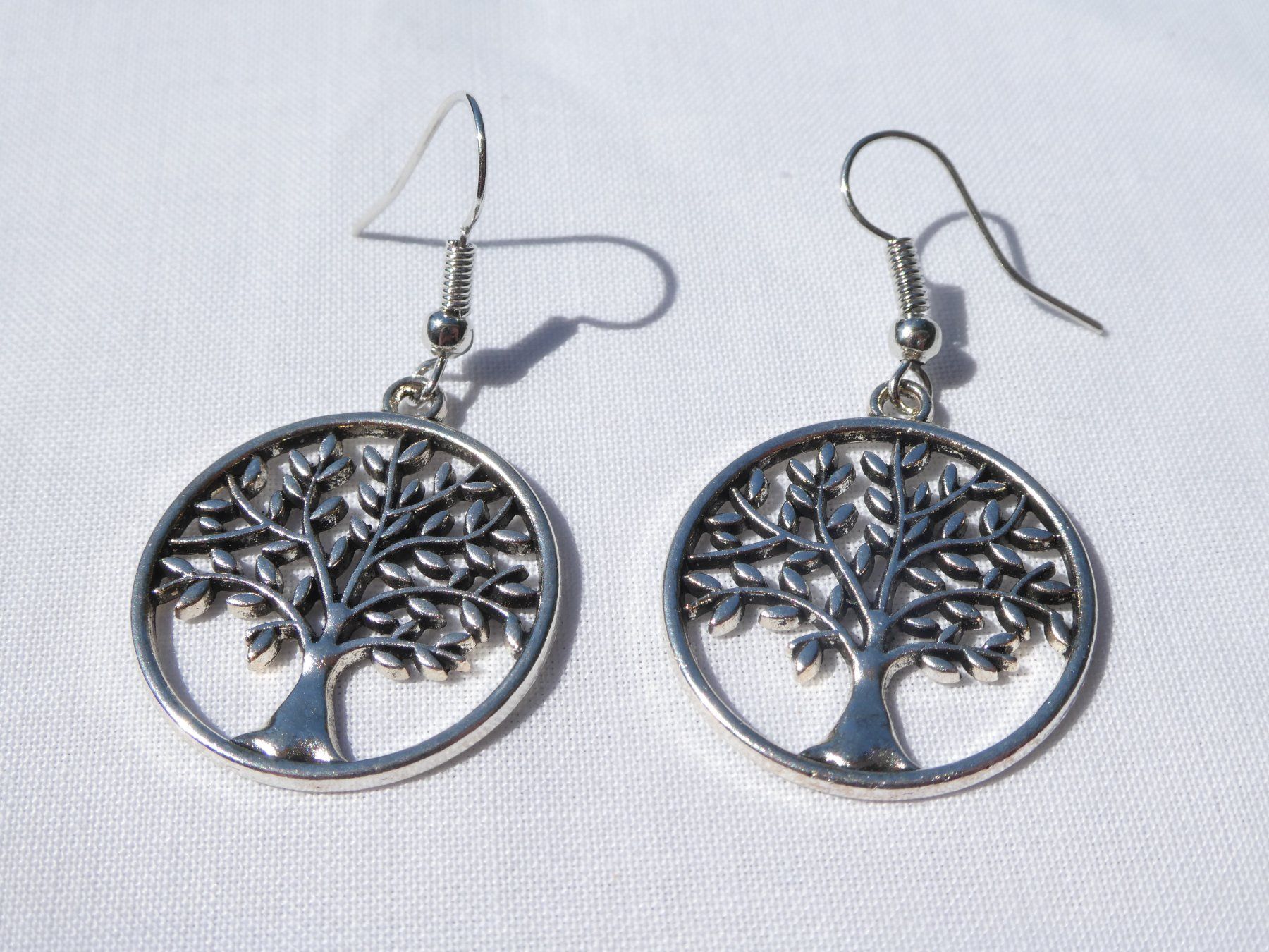 Orecchini pendenti & Orecchini a lobo: Edle Ohrhänger, silberfarben, Modeschmuck / neuwertig – Nuovo (secondo la descrizione) da Gattikon venduto da kaandooh