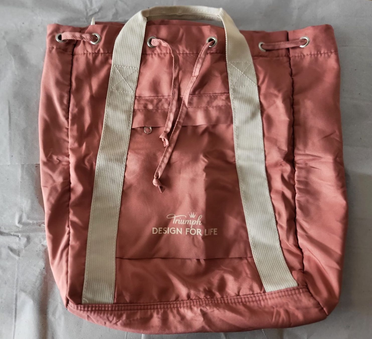 Taschen für Damen: Triumph Damen Handtasche/ Beutel NEU – Neu (gemäss Beschreibung) aus Buchs AG von Bela11 2