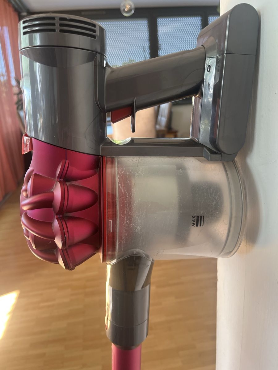 Dyson Aspirapolveri & Accessori: Aspirateur Dyson V7 – Usato da Nyon venduto da pouet-pouet 3