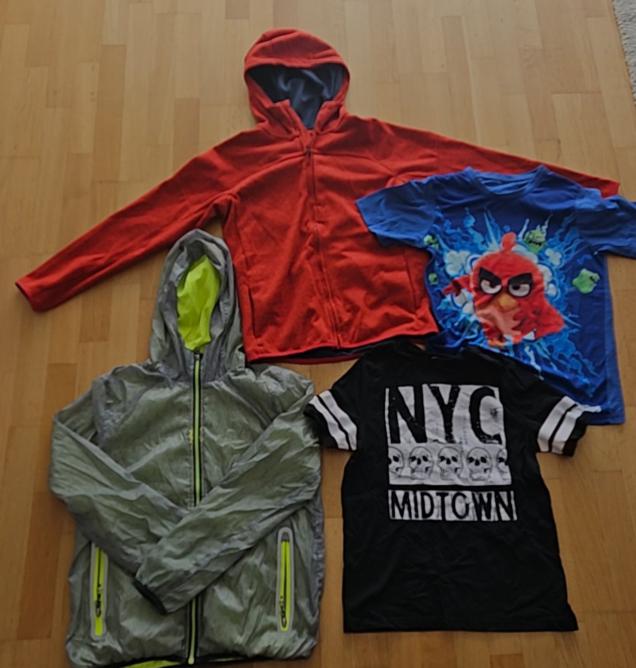 Lotti & Set di vestiti: Kleiderset Kind Grösse 140 – Usato da Utzenstorf venduto da and_c8wy