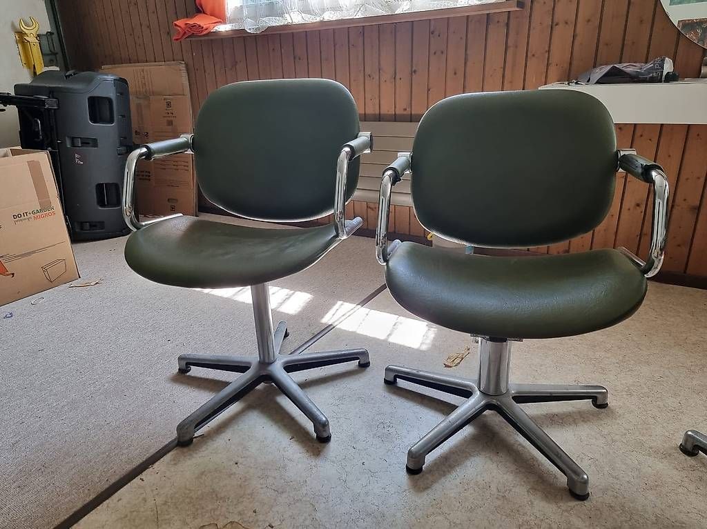 Stühle: 5 alte Coiffeur Stühle – Gebraucht aus Reinach AG von Suzuki34 1