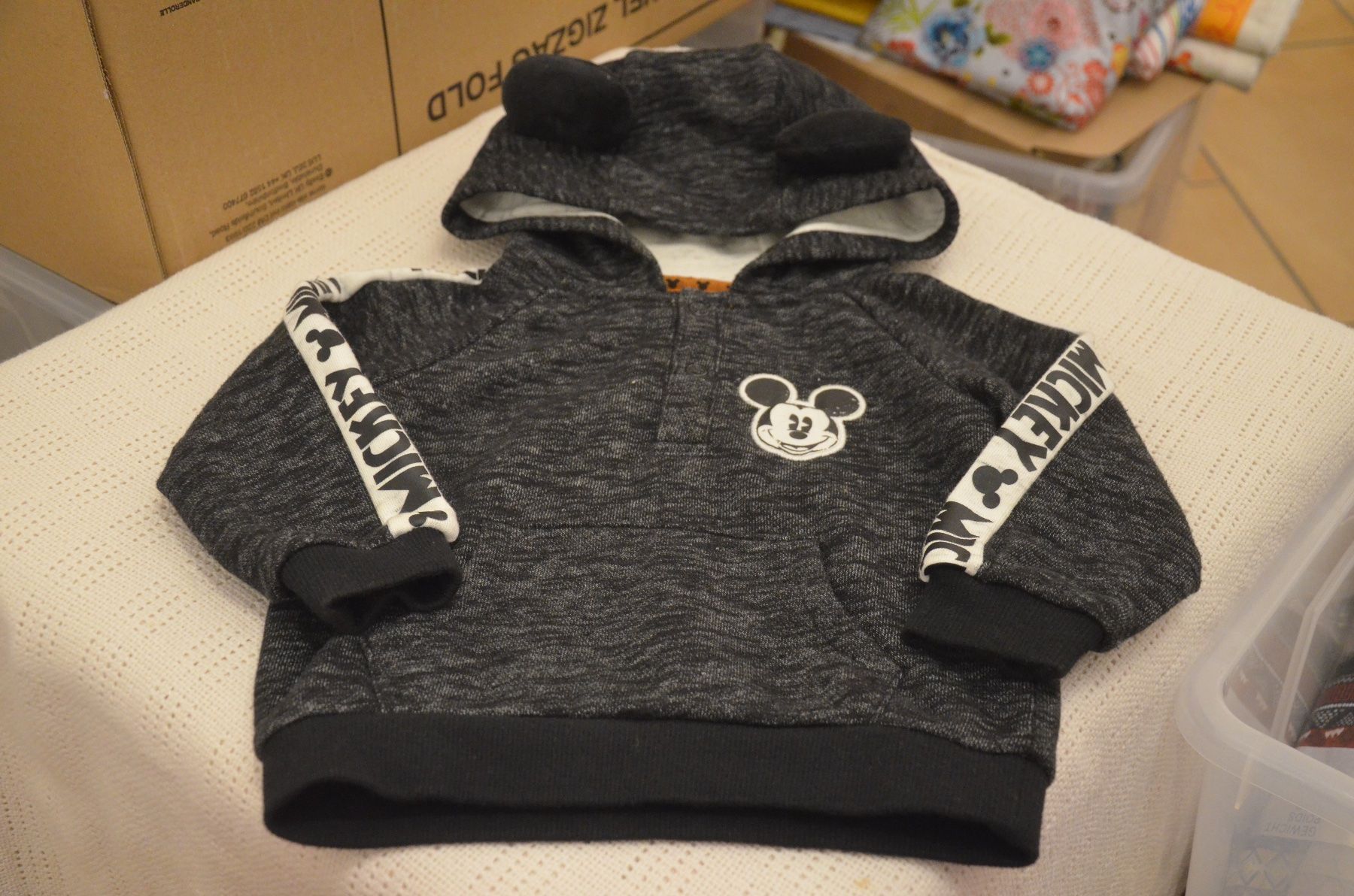 Maglioni & Felpe: TAILLE 80 - SWEATSHIRT DISNEY – Usato da Chiasso venduto da Dolly015