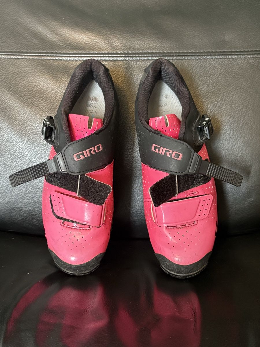 Giro Damenschuhe: Chaussures vélo de route  – Gebraucht aus Peseux von Huna12