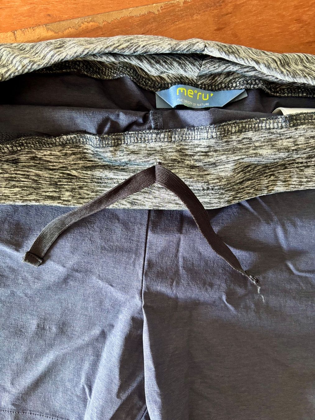 Meru Pantaloni: MERU Shorts Grösse S – Usato da Glattpark(Opfikon) venduto da Mrs.R0bins0n 2