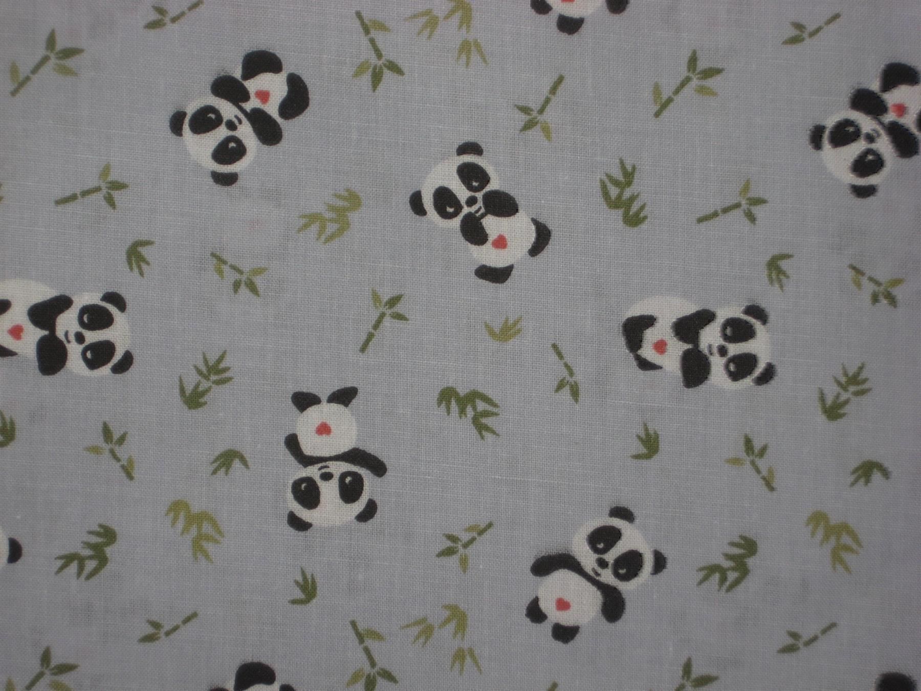 Tessuti: Baumwollstoff hellblau mit kleinen Pandas Reststück – Nuovo e nell'imballaggio originale da Füllinsdorf venduto da Schlupp 1