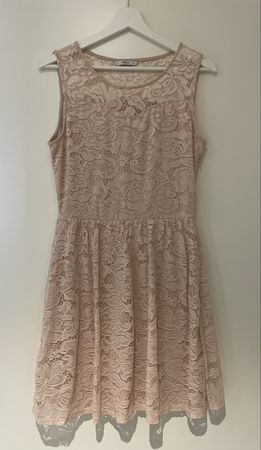 Ärmellos Spitzenkleid rosa