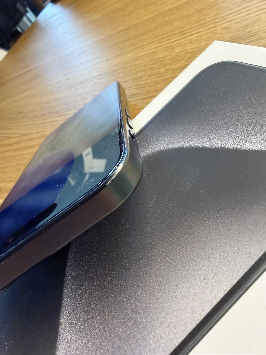 Apple Handys / Smartphones: iPhone 15 Pro, Black Titanium, 128 GB – Gebraucht aus Signau von Uesech 1