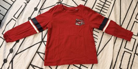 Jungs Langarmshirt „Rot“ Feuerwehrmotiv/ Gr. 104 / TOP