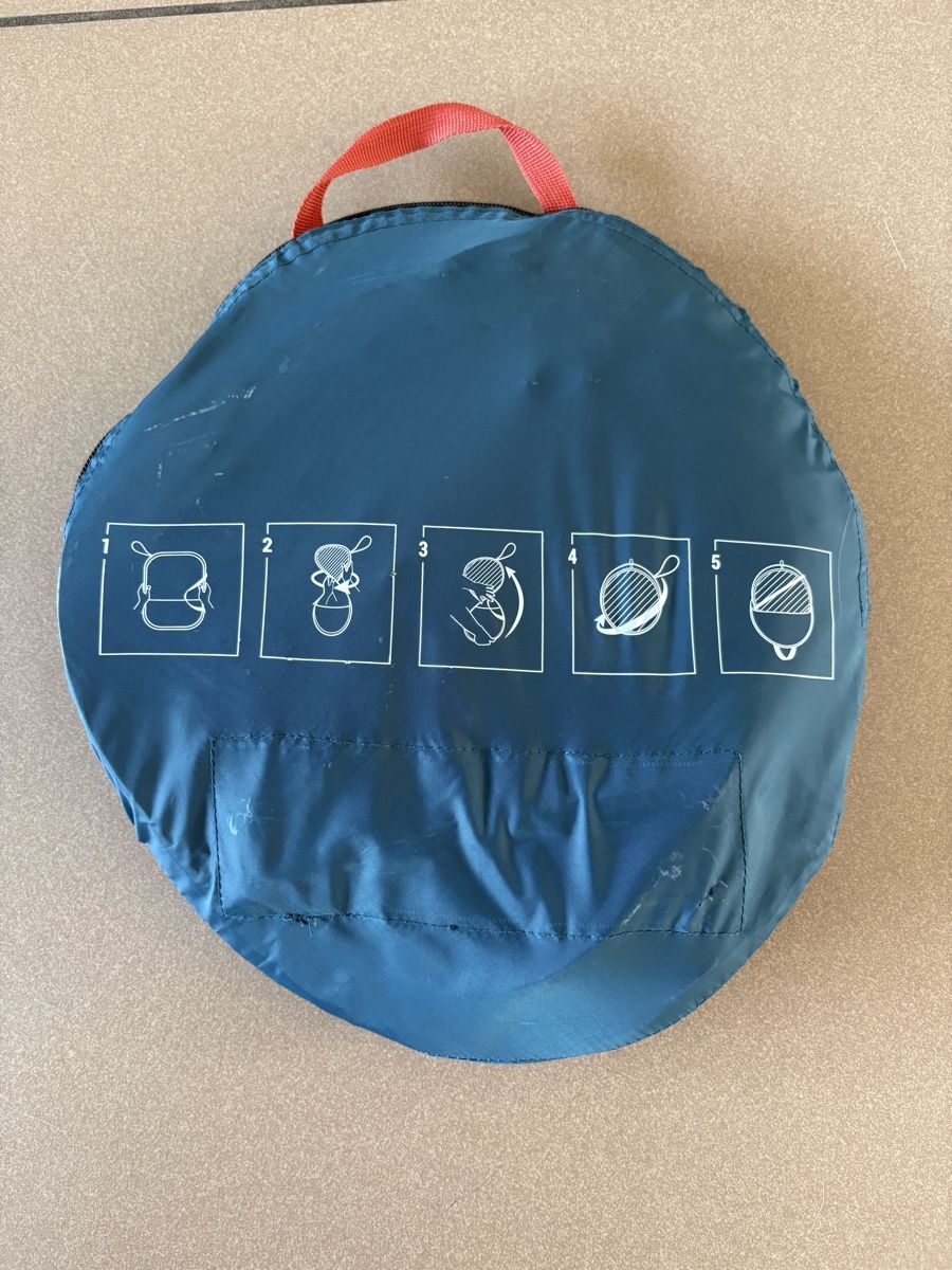 Poubelles: Poubelle de camping Quechua – D'occasion à Rossens FR par Kyuu 4