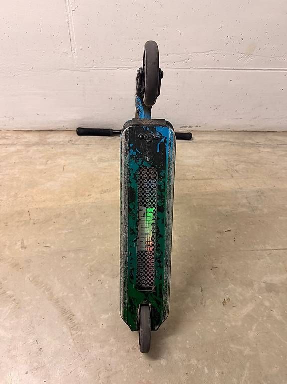 Kickboard: Blunt Prodigy Series 8 Scooter  – Usato da Kreuzlingen venduto da kat_v8rj 4