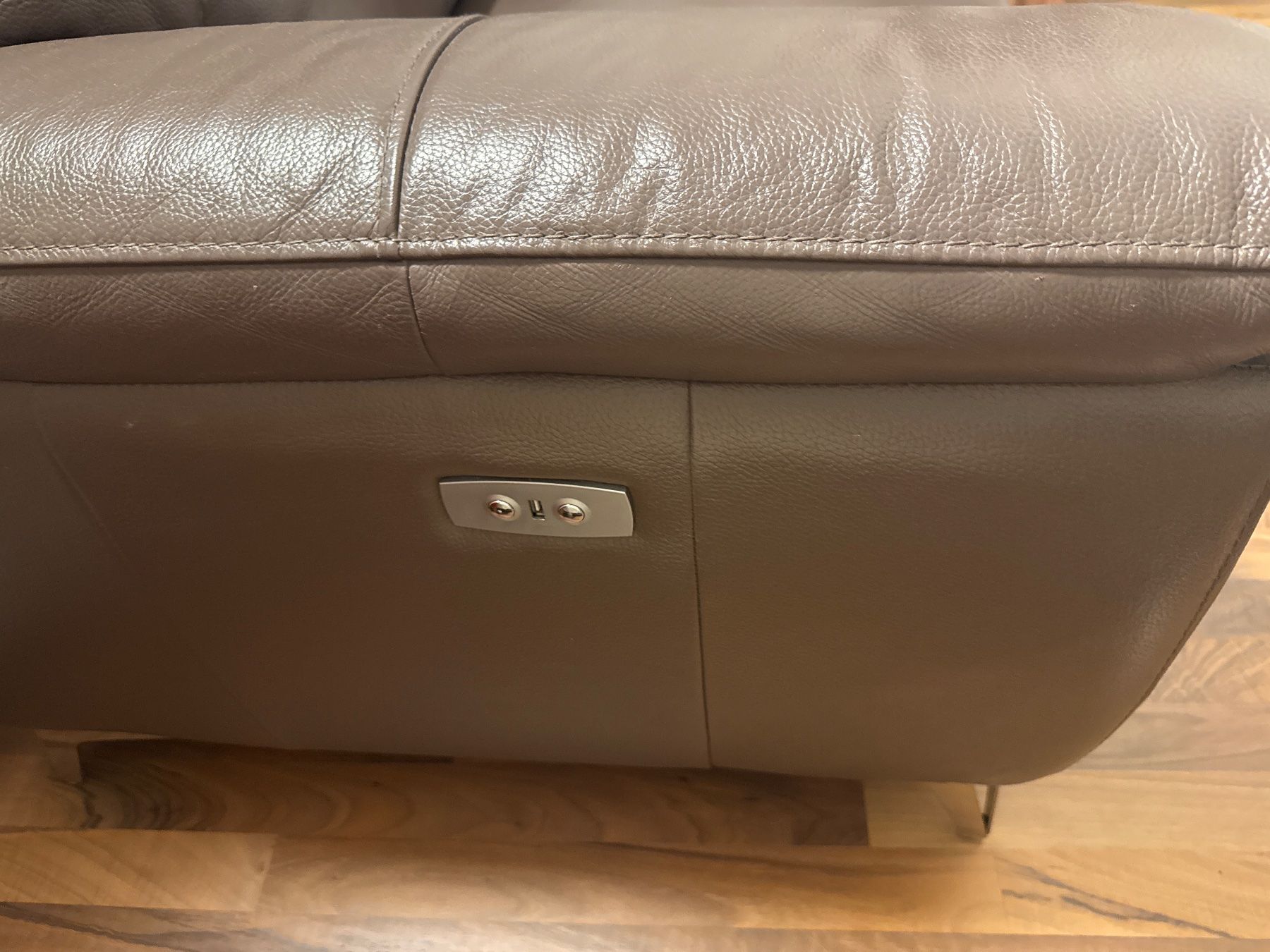Conforama Divani: Sofa 3+2 Leder graubraun – Usato da Laufenburg venduto da mcd_7qcw 1