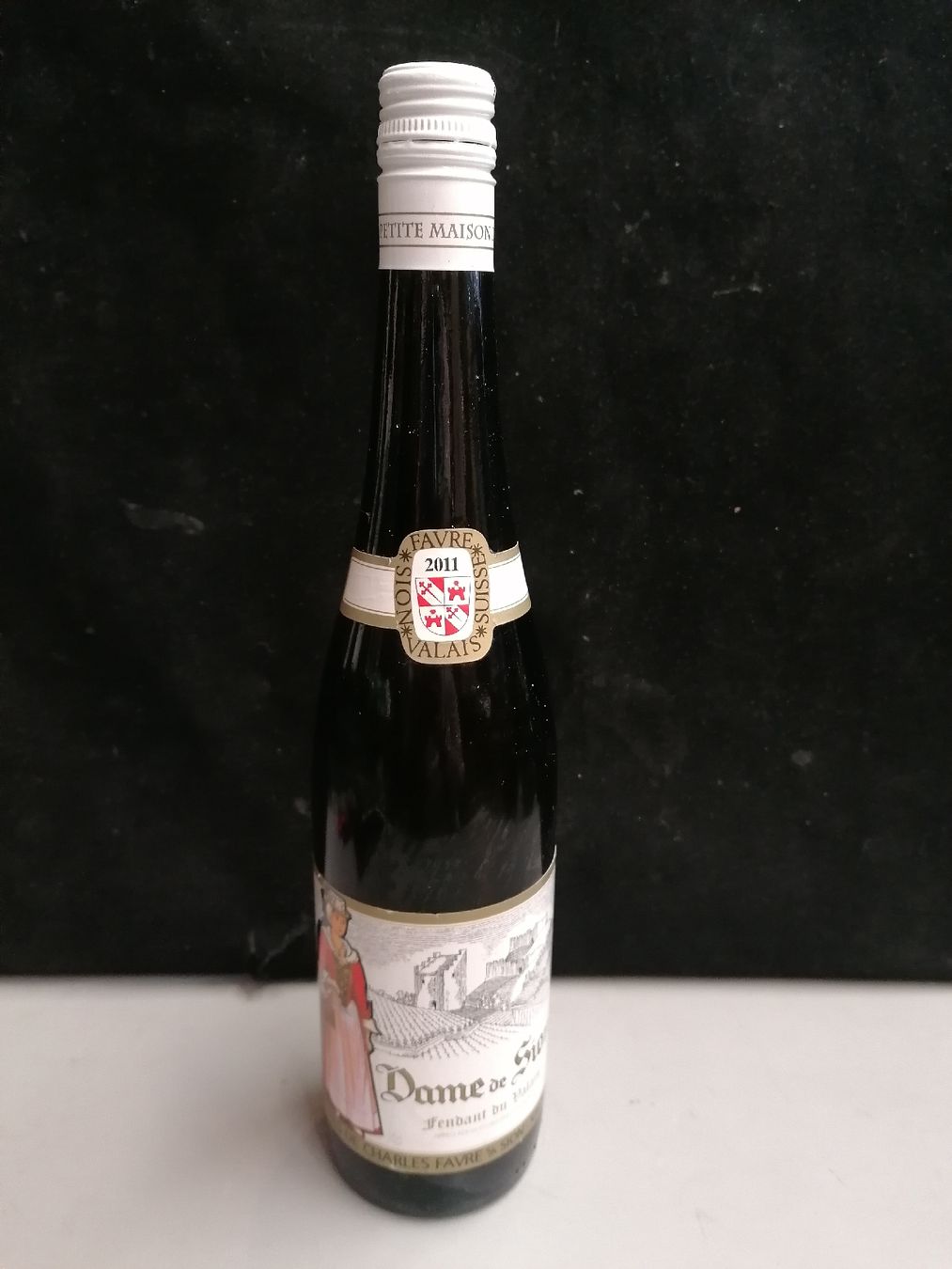 Vino: DAME DE SIÓN 2011 – Nuovo (secondo la descrizione) da Genève venduto da Leboucheoreilles