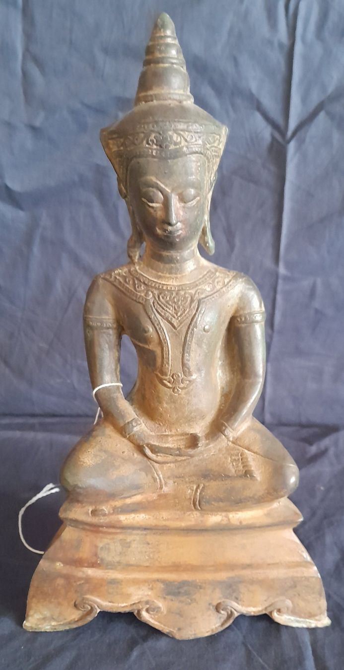 Figuren: Buddha aus Bronze Thailand  ca Mitte 20jhd. – Gebraucht aus Haslen AI von Vintagelix