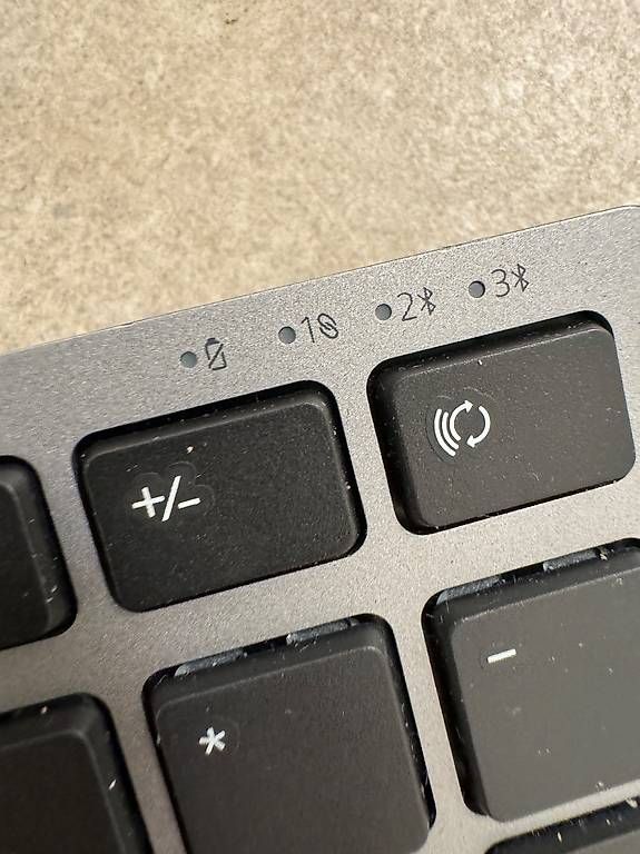 Dell Claviers: Dell Pro Multi-Device Bluetooth Wireless Keyboard KB740 – D'occasion à Schübelbach par Rahnmont 1