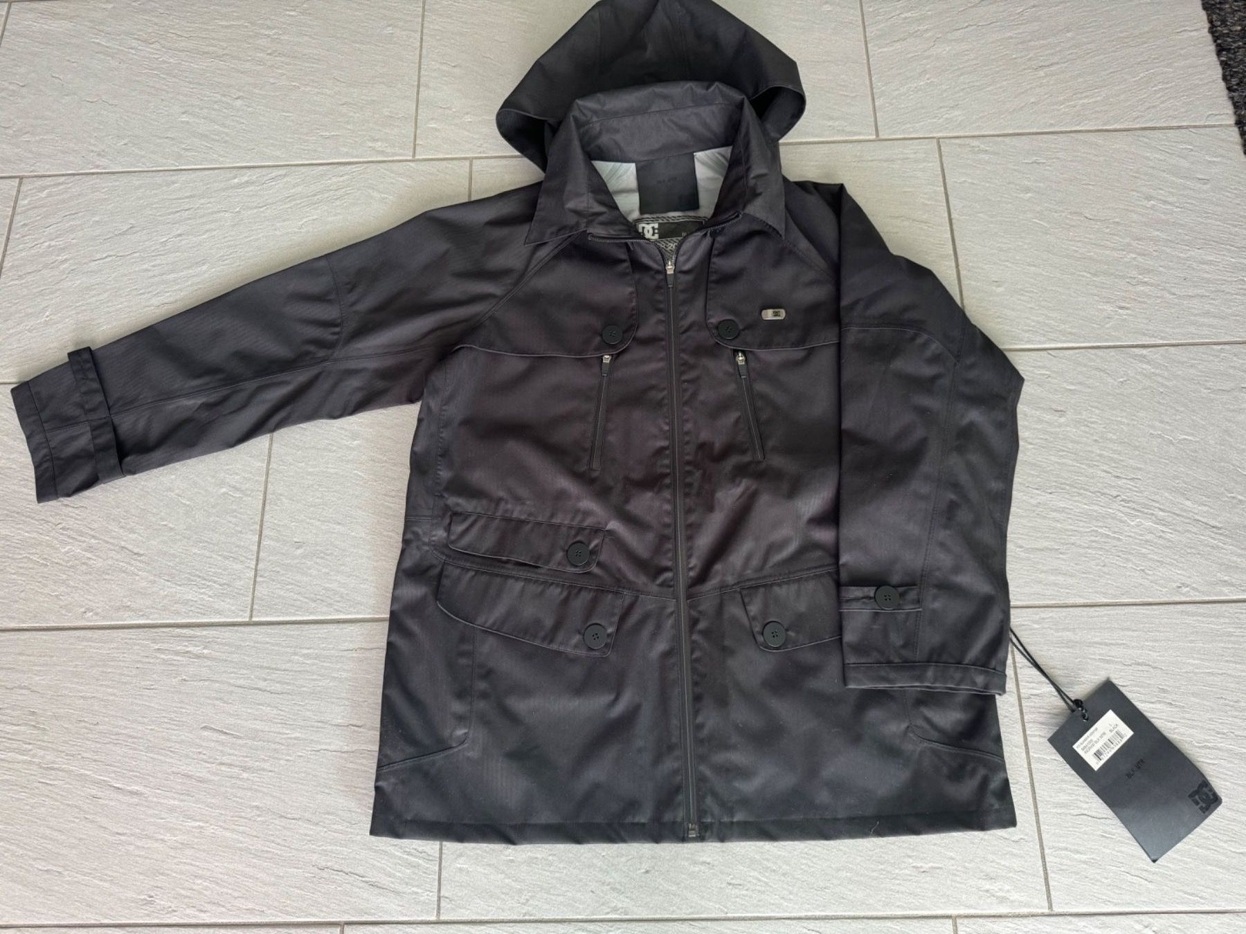 DC shoes Giacche: DC Shoes Männer windbreaker / outershell Jacke Gr. L – Nuovo (secondo la descrizione) da Rorbas venduto da binajas