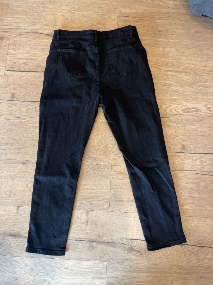 Shein Jeans: Schwarze Denim Hose – Usato da Geuensee venduto da koc_gnz7 1