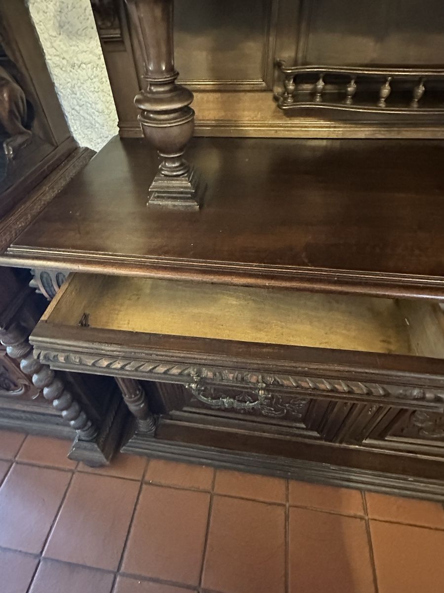Credenze: Antique Oak Cabinet with Carved Relief – Usato da Villmergen venduto da JacRon 5
