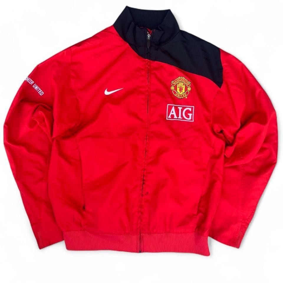Nike Giacche: Manchester United Nike Tracksuit – Usato da Riehen venduto da RESTREET