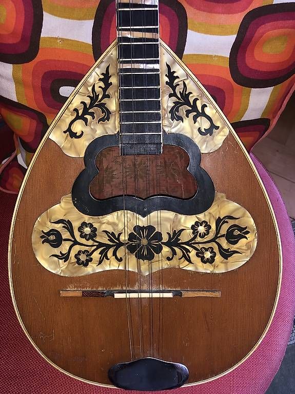 Strumenti musicali: Bouzouki artisanal traditionnel  – Usato da La Chaux-de-Fonds venduto da reg_yw68 2